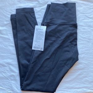 Lululemon Wunder Under tight 28”